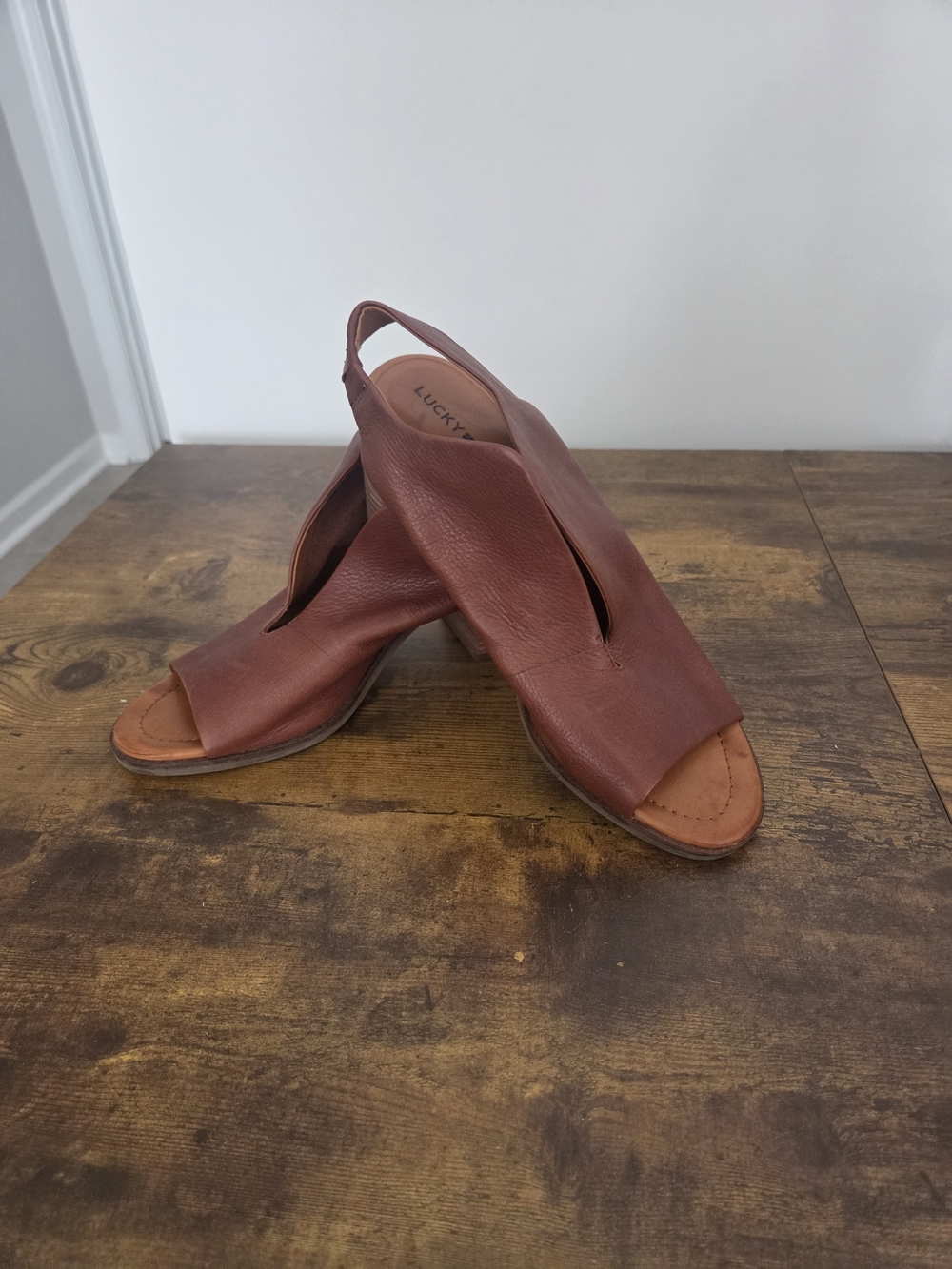 Lucky Brand Rustic Brown Leather Open-Toe Slingback Sandals